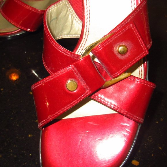 LIZ CLAIBORNE WOMEN'S HIGH HEEL SANDAL RED PATENT - Picture 3 of 8